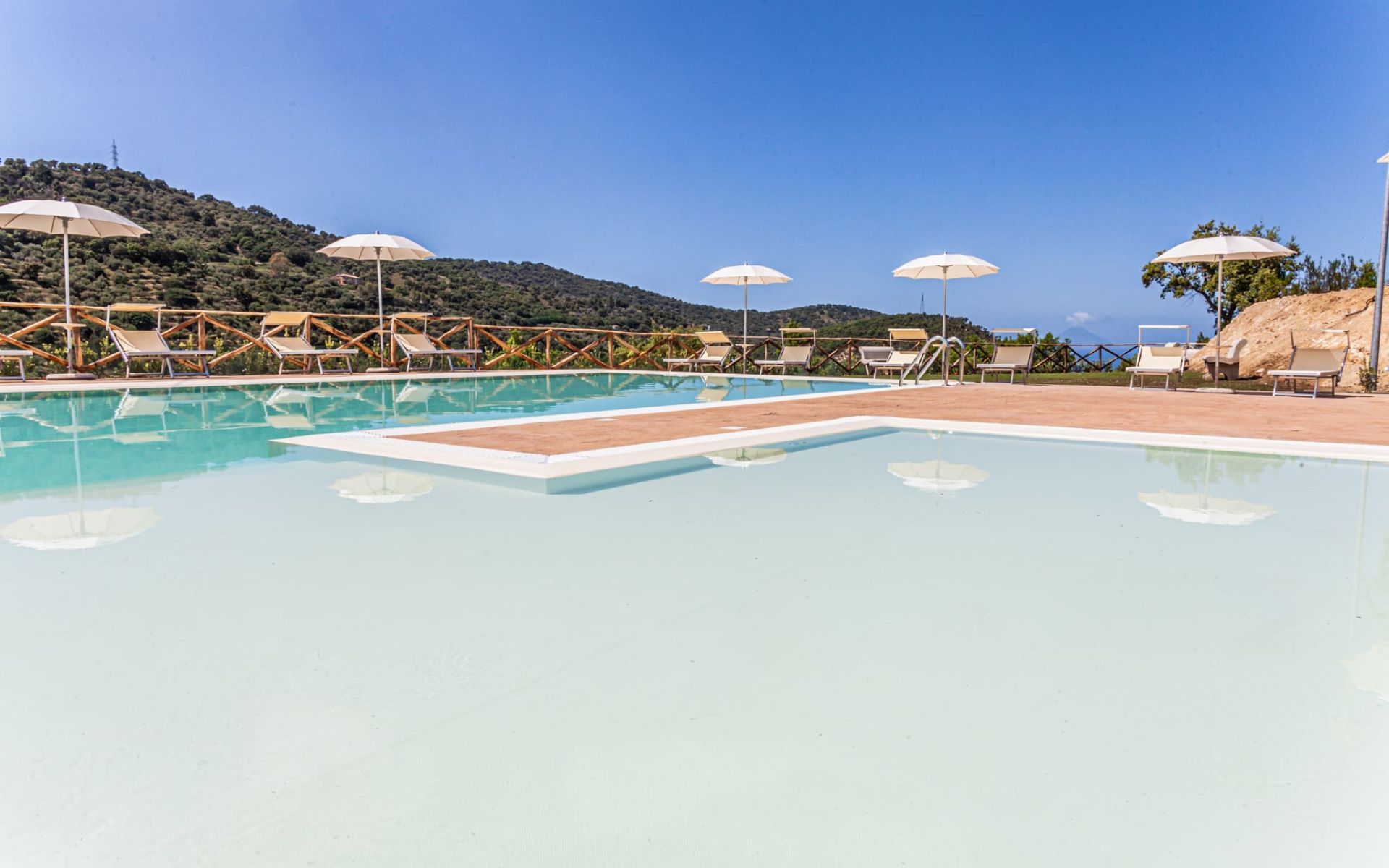 Pool 3 (2)
